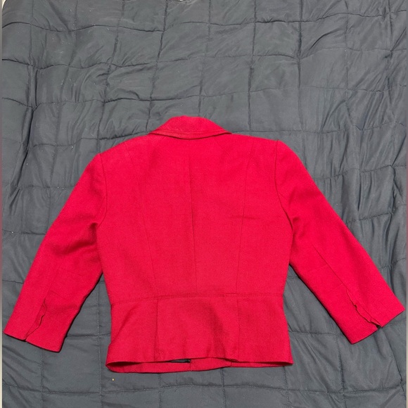 Women’s White House Black Market Red Rosette Lapel Wool Blazer Size 10 - Picture 4 of 10